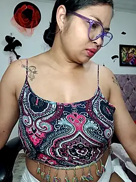 chalohott online show from 11.24.25