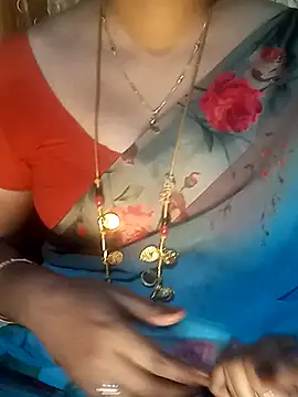 Snapshot of tuttifrutti17 chatting on 12.04.24 tuttifrutti17 online show from 12.04.24