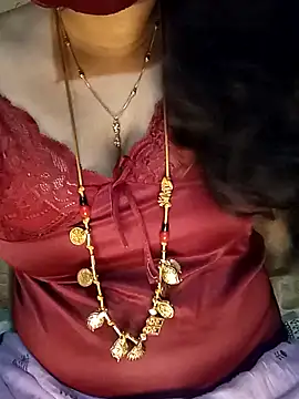 Snapshot of tuttifrutti17 chatting on 12.22.24 tuttifrutti17 online show from 12.22.24