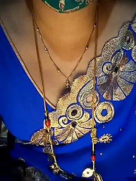 Snapshot of tuttifrutti17 chatting on 01.06.25 tuttifrutti17 online show from 01.06.25