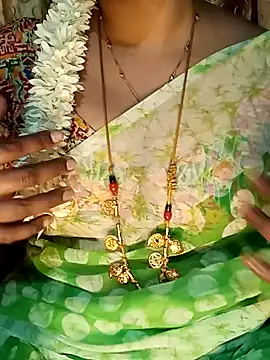 Snapshot of tuttifrutti17 chatting on 02.03.25 tuttifrutti17 online show from 02.03.25