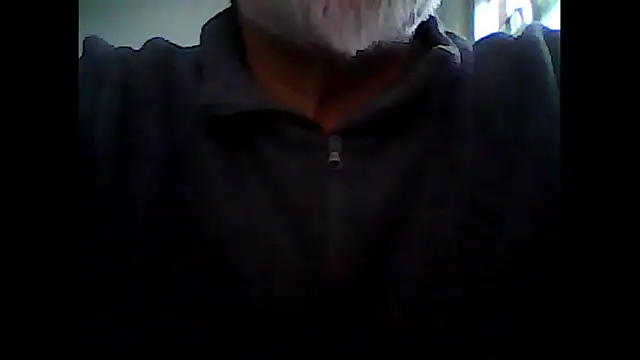 Snapshot of xcimeru chatting on 09.13.25 xcimeru online show from 09.13.25