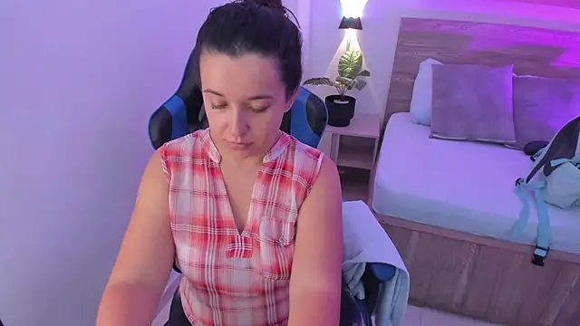 izaro22 online show from 09.16.25