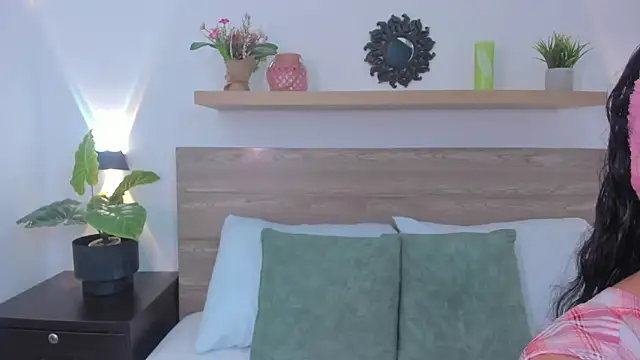 izaro22 online show from 02.19.26