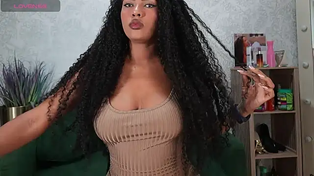 HOTBLACKANDWHITE2 online show from 04.17.26