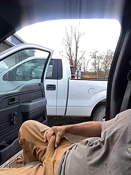 Snapshot of Themechanic420 chatting on 12.18.24 Themechanic420 online show from 12.18.24