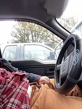 Snapshot of Themechanic420 chatting on 01.07.25 Themechanic420 online show from 01.07.25