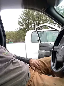 Snapshot of Themechanic420 chatting on 01.29.25 Themechanic420 online show from 01.29.25