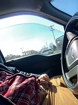 Snapshot of Themechanic420 chatting on 02.25.25 Themechanic420 online show from 02.25.25