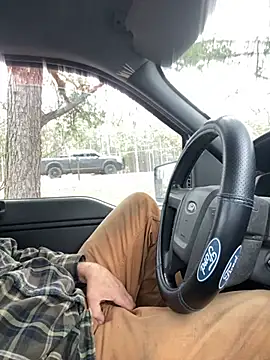 Snapshot of Themechanic420 chatting on 03.05.25 Themechanic420 online show from 03.05.25