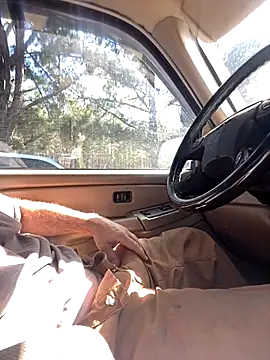 Snapshot of Themechanic420 chatting on 10.22.25 Themechanic420 online show from 10.22.25