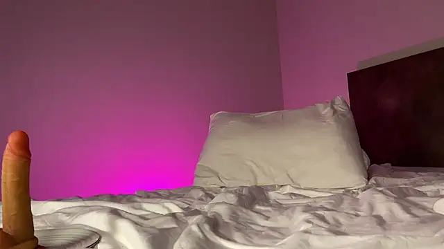 Pi-x-ie online show from 04.07.26