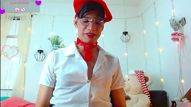 Snapshot of Ariel_Femboy_ chatting on 12.11.24 Ariel Femboy online show from 12.11.24