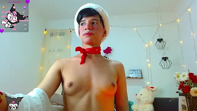 Snapshot of Ariel_Femboy_ chatting on 12.25.24 Ariel Femboy online show from 12.25.24