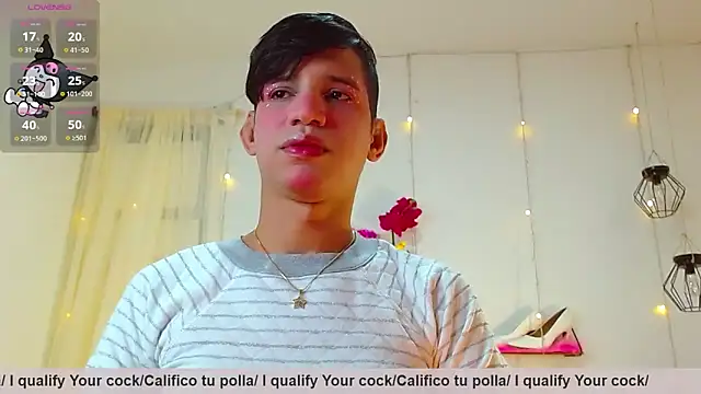 Snapshot of Ariel_Femboy_ chatting on 02.06.25 Ariel Femboy online show from 02.06.25