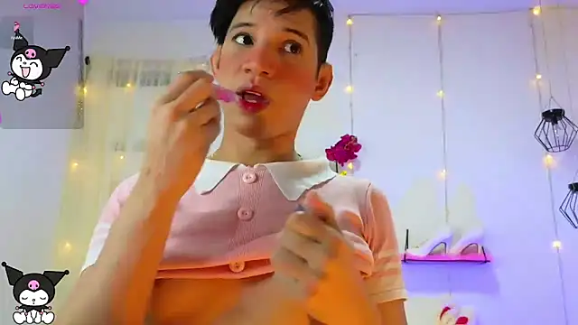 Snapshot of Ariel_Femboy_ chatting on 03.04.25 Ariel Femboy online show from 03.04.25