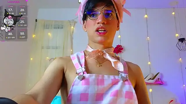 Snapshot of Ariel_Femboy_ chatting on 03.13.25 Ariel Femboy online show from 03.13.25