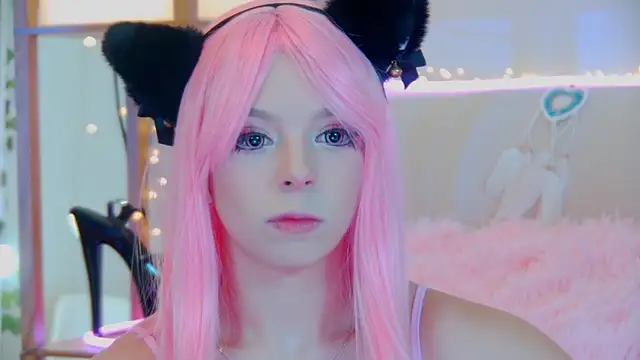 Snapshot of ElisabethDavis chatting on 09.21.25 ElisabethDavis online show from 09.21.25