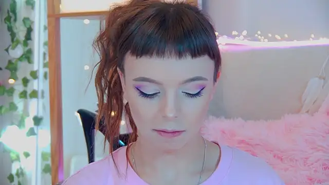 Snapshot of ElisabethDavis chatting on 09.24.25 ElisabethDavis online show from 09.24.25