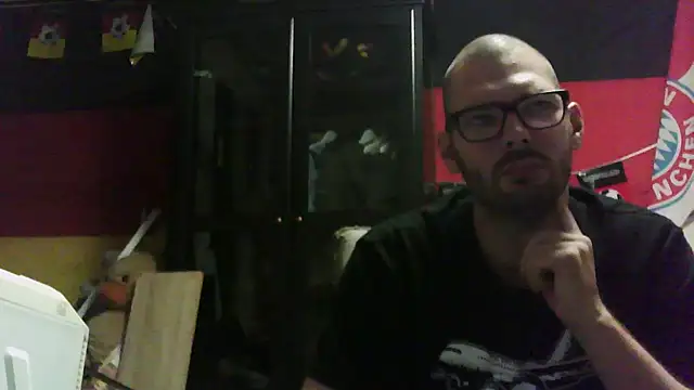 Die-geile-Sau online show from 10.27.25