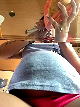 Snapshot of Vaiolet_a chatting on 12.03.24 Vaiolet a online show from 12.03.24