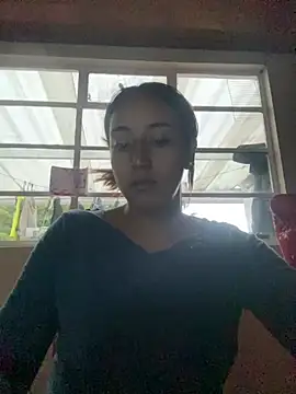 Snapshot of Vaiolet_a chatting on 12.18.24 Vaiolet a online show from 12.18.24