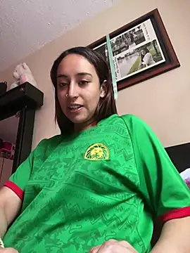 Snapshot of Vaiolet_a chatting on 12.23.24 Vaiolet a online show from 12.23.24