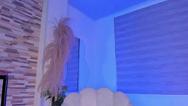 Snapshot of Vanesa_novvoa chatting on 02.09.25 Vanesa novvoa online show from 02.09.25