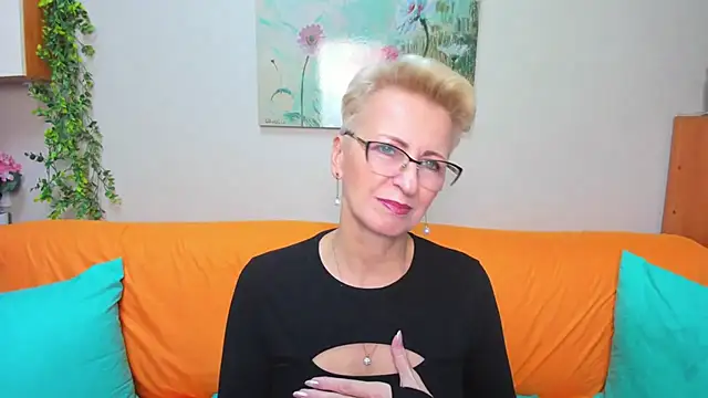 iamyourdream89 online show from 11.14.25