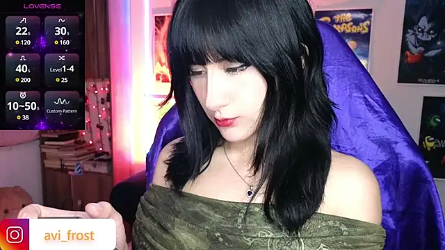 Snapshot of avi_frost chatting on 03.14.25 avi frost online show from 03.14.25