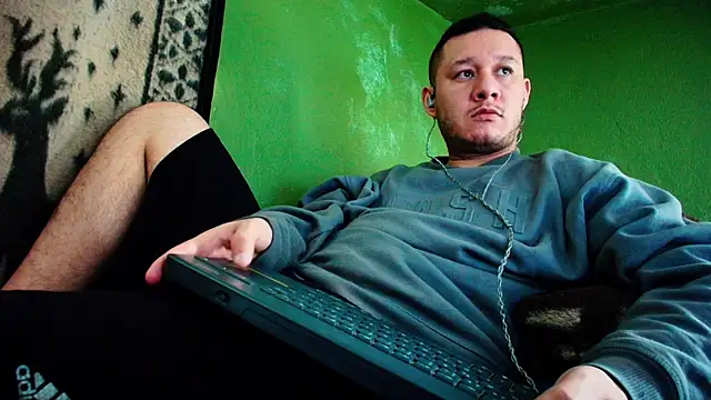 Snapshot of sweet_cock28 chatting on 12.03.24 sweet cock28 online show from 12.03.24