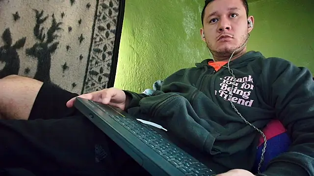 Snapshot of sweet_cock28 chatting on 12.16.24 sweet cock28 online show from 12.16.24