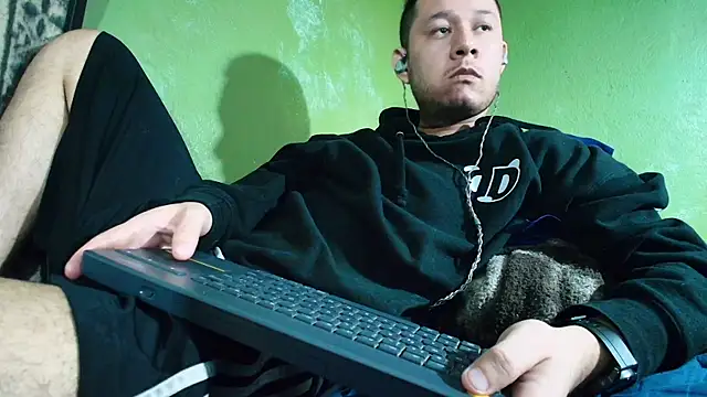 Snapshot of sweet_cock28 chatting on 02.03.25 sweet cock28 online show from 02.03.25