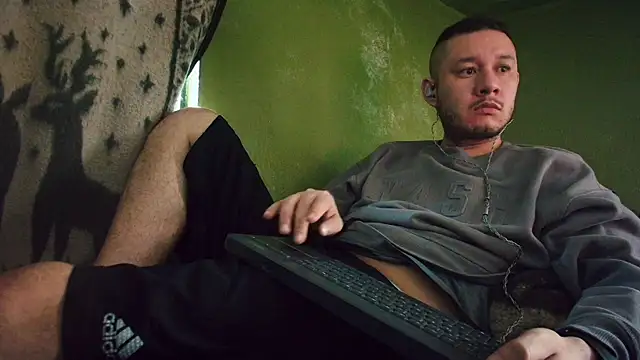 Snapshot of sweet_cock28 chatting on 02.09.25 sweet cock28 online show from 02.09.25