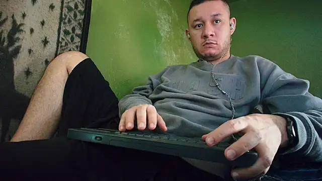 Snapshot of sweet_cock28 chatting on 02.10.25 sweet cock28 online show from 02.10.25