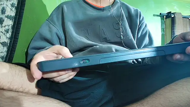 Snapshot of sweet_cock28 chatting on 02.21.25 sweet cock28 online show from 02.21.25