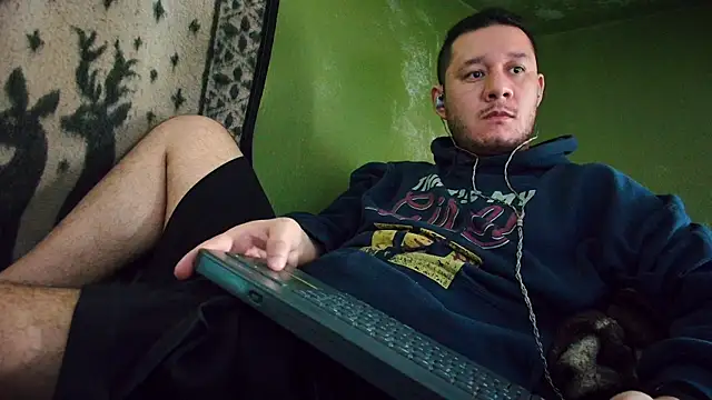 Snapshot of sweet_cock28 chatting on 02.27.25 sweet cock28 online show from 02.27.25