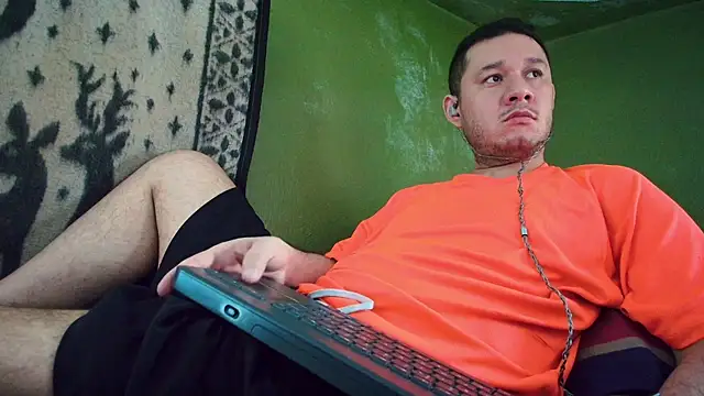 Snapshot of sweet_cock28 chatting on 03.03.25 sweet cock28 online show from 03.03.25