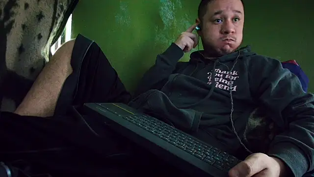 Snapshot of sweet_cock28 chatting on 03.20.25 sweet cock28 online show from 03.20.25