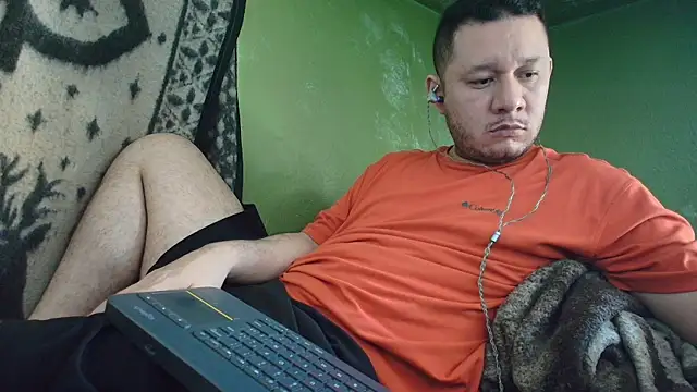 Snapshot of sweet_cock28 chatting on 09.20.25 sweet cock28 online show from 09.20.25