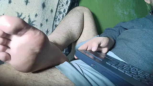 Snapshot of sweet_cock28 chatting on 10.12.25 sweet cock28 online show from 10.12.25