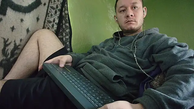 Snapshot of sweet_cock28 chatting on 10.14.25 sweet cock28 online show from 10.14.25