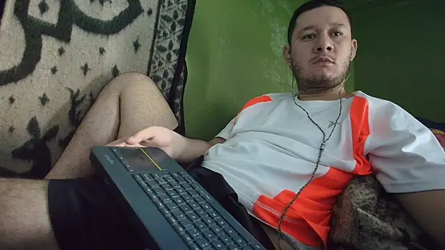 Snapshot of sweet_cock28 chatting on 10.26.25 sweet cock28 online show from 10.26.25