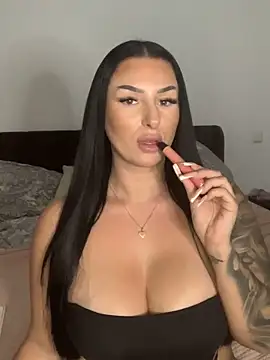 Mia-Bremer online show from 09.23.25