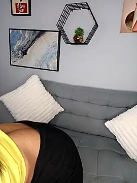 Amber Etan online show from 02.22.26