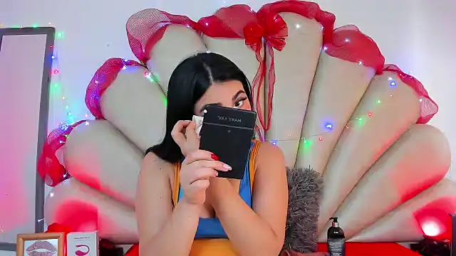 Natasha  Blue online show from 12.17.24