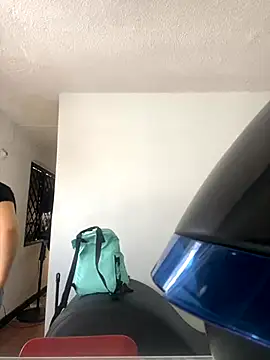 Snapshot of Natasha__Blue chatting on 09.27.25 Natasha Blue online show from 09.27.25