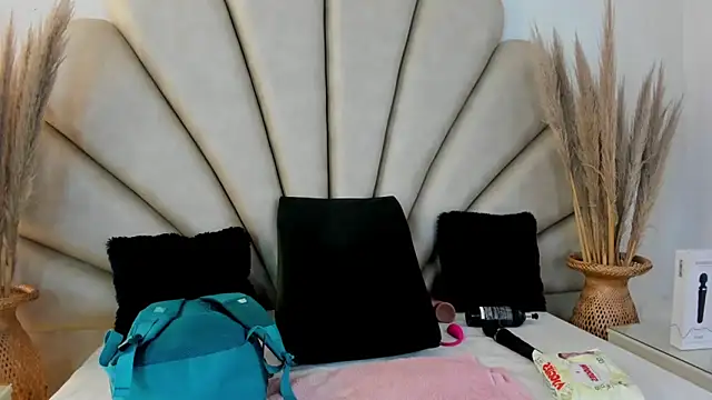 Snapshot of Natasha__Blue chatting on 10.03.25 Natasha Blue online show from 10.03.25