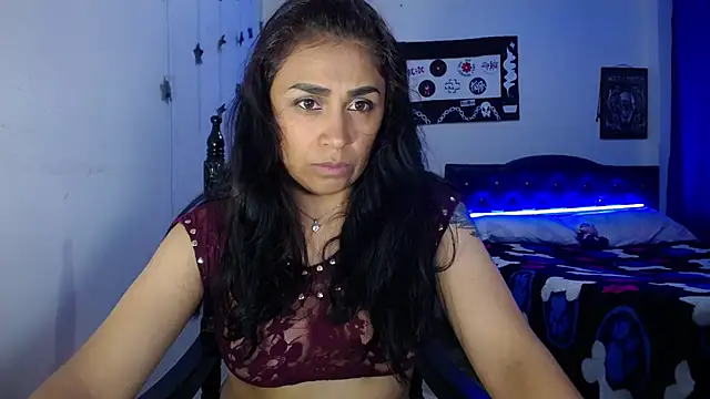 pinky violeta online show from 12.29.24