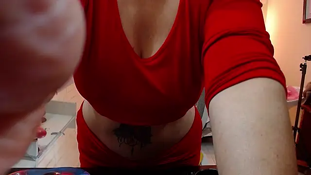 Sarah teiku online show from 12.27.24